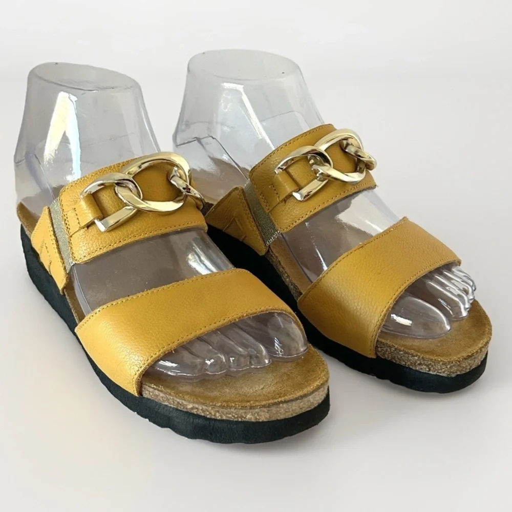 Naot Victoria Comfort Wedge Sandal Gold Chain Shoe Cork Yellow Size EU 36 US 5